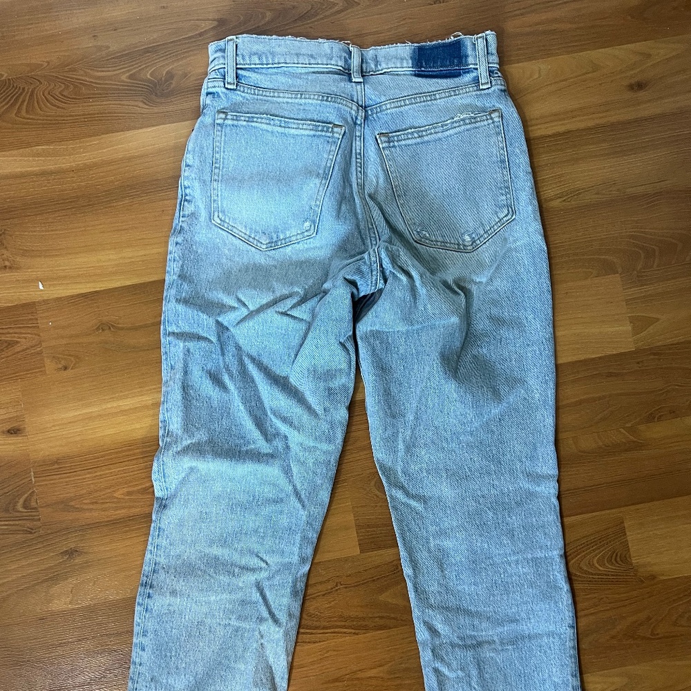 Abercrombie 90s High Rise Straight Jeans – Light Wash, Size 28 - Picture 4 of 6